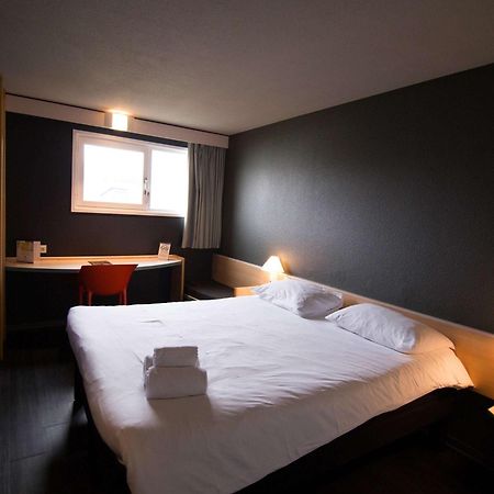 ホテル Ibis Rennes Beaulieu セッソン・セヴィニエ エクステリア 写真