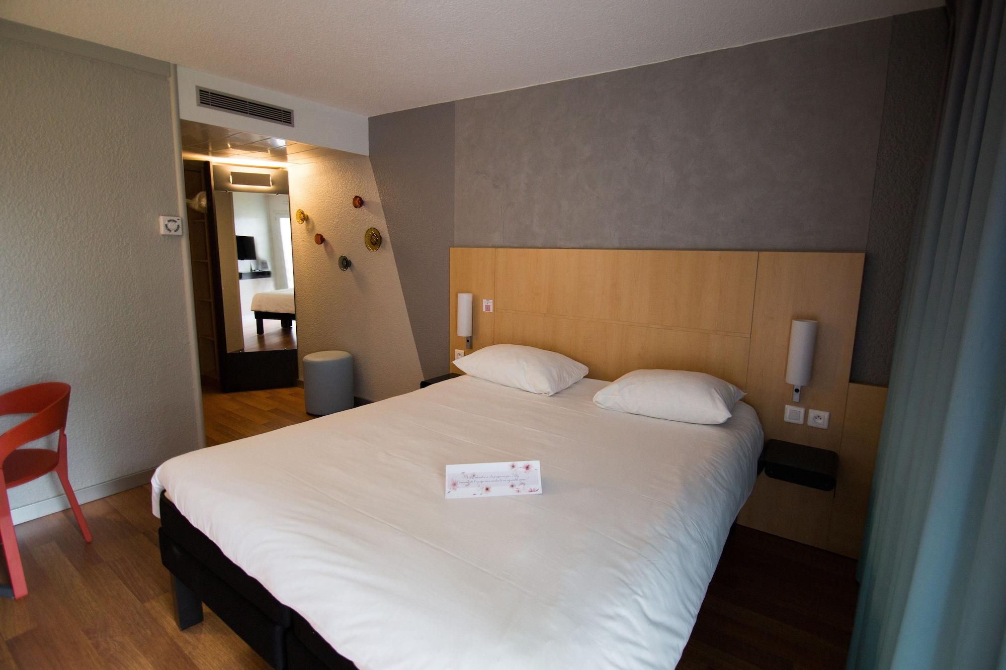 ホテル Ibis Rennes Beaulieu セッソン・セヴィニエ エクステリア 写真