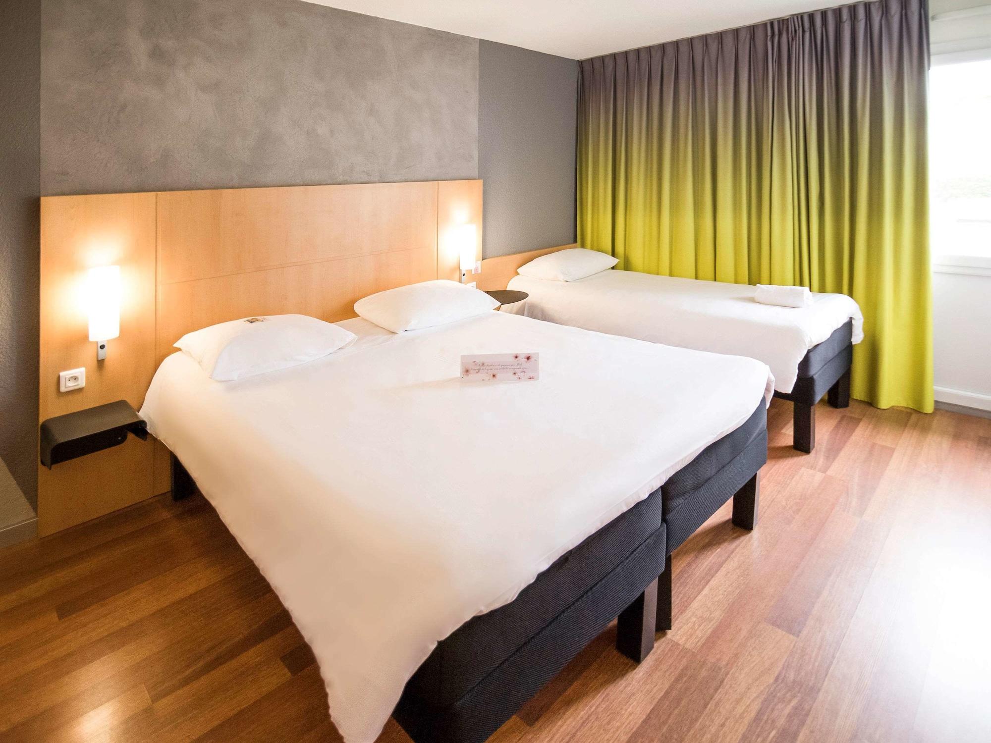 ホテル Ibis Rennes Beaulieu セッソン・セヴィニエ エクステリア 写真