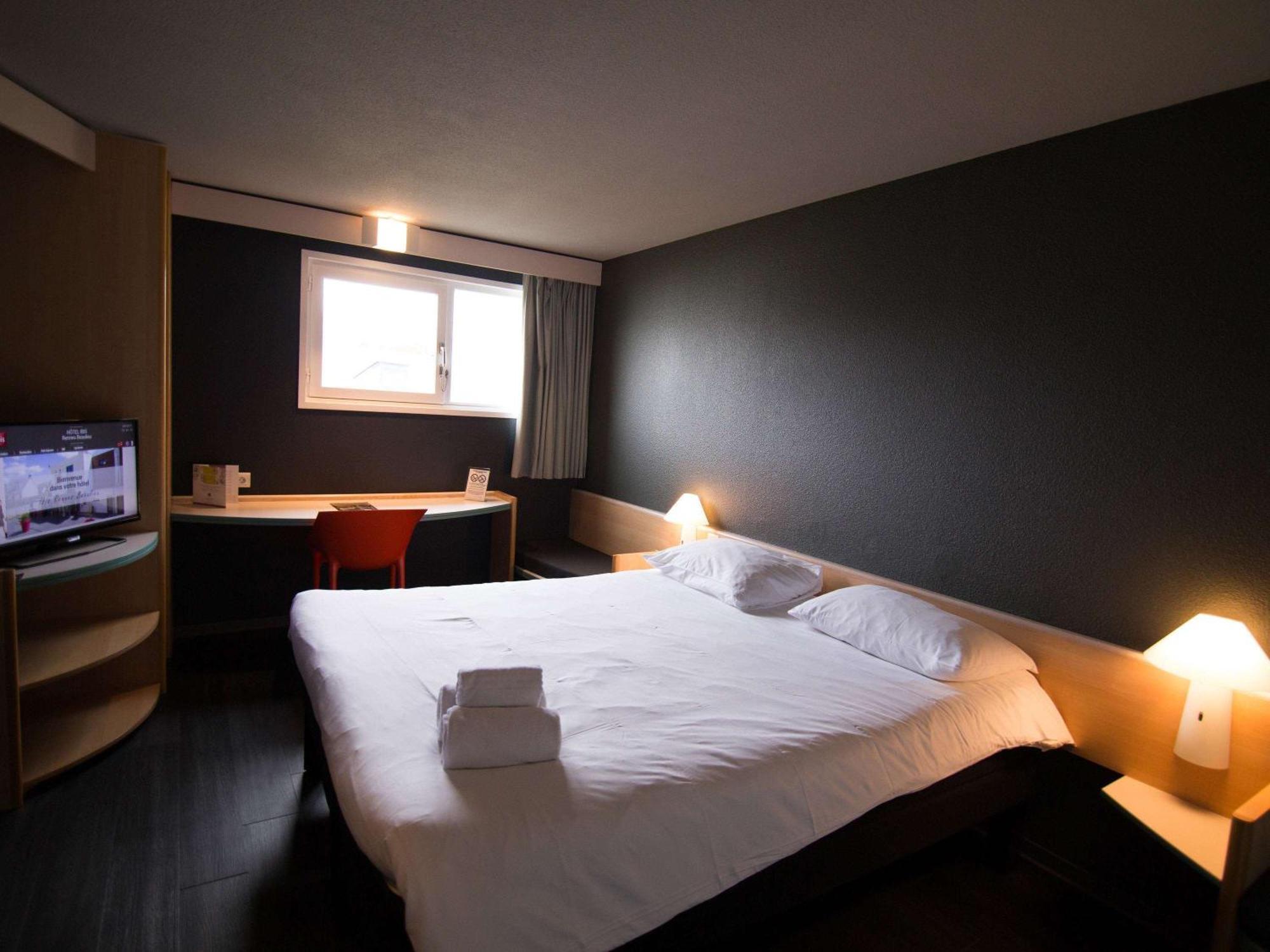 ホテル Ibis Rennes Beaulieu セッソン・セヴィニエ エクステリア 写真